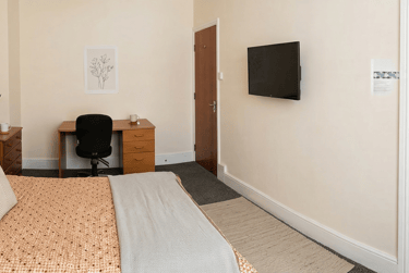 6 bed house, Ridgeway Terrace, Rampart Road, Leeds, LS62HU - Image 11