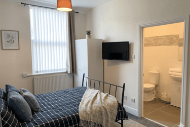 6 bed house, Ridgeway Terrace, Rampart Road, Leeds, LS62HU - Image 15