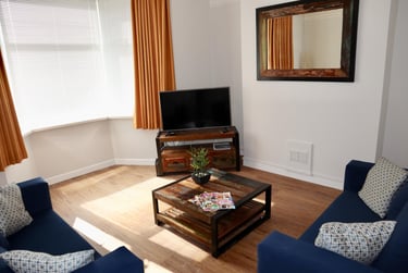 4 bed house, Norfolk Street, Mount Pleasant, Mount Pleasant, Swansea, SA16JE - Image 2