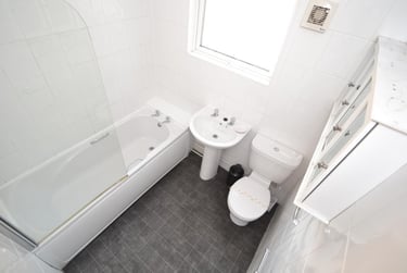 6 bed house, Harrington Drive, Lenton, Nottingham, NG71JH - Image 4