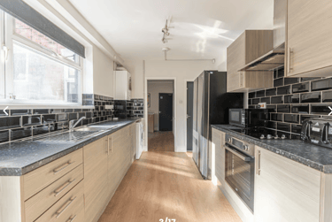 6 bed house, Rothesay Avenue, Radford, Nottingham, NG71PW - Image 3