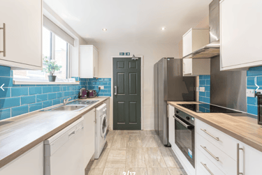 6 bed house, Bute Avenue, Lenton, Nottingham, NG71QB - Image 3