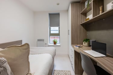 Silver Plus Ensuite - Image 1