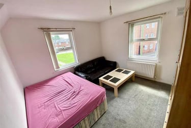 2 bed house, Gort Place, Gilesgate, Durham, DH11EY - Image 4