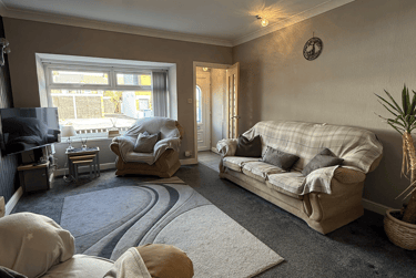2 bed house, Melbourne Street, Newland, Hull, HU52ET - Image 2