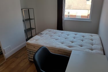 6 bed house, Burford Road, Hyson Green, Nottingham, NG76BB - Image 3