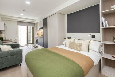 Premium Terrace Studio - Image 2