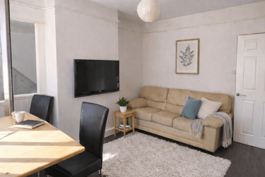 5 bed house, Cynthia Road, Twerton, Bath, BA23QH - Image 2