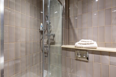 Excellent at Tribu, Old London Road, City Centre, Kingston, KT26SN - Image 12