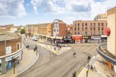 Excellent Plus at Tribu, Old London Road, City Centre, Kingston, KT26SN - Image 12