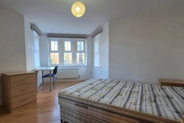 2 bed house, Wilmslow Road, Fallowfield, Manchester, M204NN - Image 4