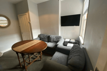 5 bed house, Edward Street, City Centre, Loughborough, LE111QF - Image 2