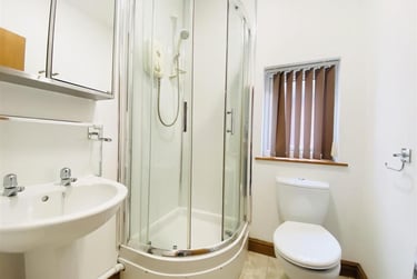 6 bed house, Kimbolton Avenue, Radford, Nottingham, NG71PS - Image 7