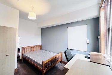 6 bed house, Sherwin Grove, Lenton, Nottingham, NG72EZ - Image 2