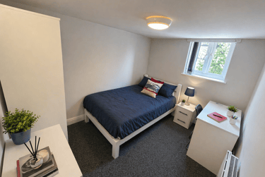 7 bed house, Rhymney Street, Plasnewydd, Cardiff, CF244DH - Image 1