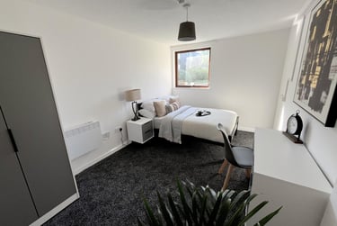 2 Bed Apartment - Image 4