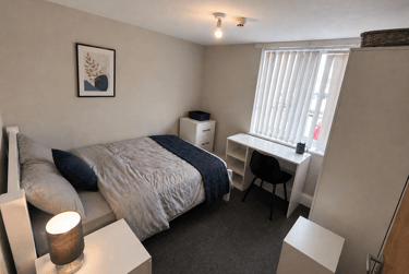 8 bed house, Merthyr Street, Cathays, Cardiff, CF244JL - Image 1