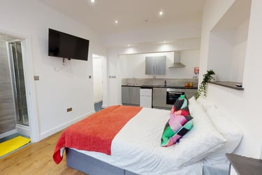 13 bed house, London Road, Victoria Park, Leicester, LE21ND - Image 4