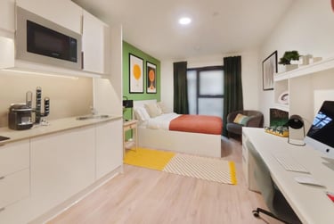 Silver Studio - Image 1