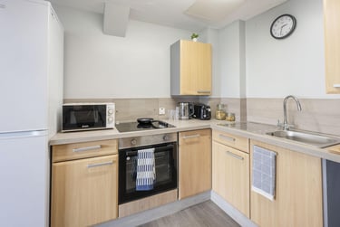 2 Bed Apartment Room - Image 3