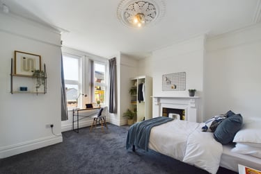 6 bed house, West Parade, West End, Lincoln, LN11LY - Image 1