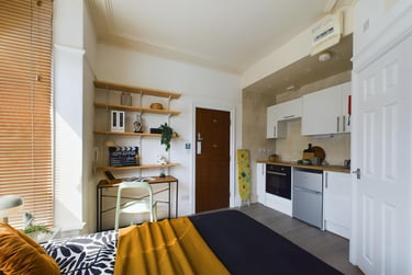 6 bed house, Richmond Road, West End, Lincoln, LN11LQ - Image 2