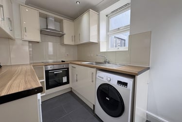 1 bed house, Cherry Street, Heeley, Sheffield, S24FF - Image 1