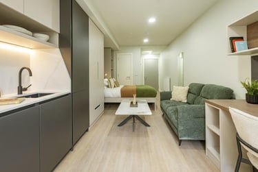 Premium Terrace Studio at Broadway Studios, Renfield Street, City Centre, Glasgow, G23AX - Image 6