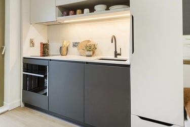 Standard Studio at Broadway Studios, Renfield Street, City Centre, Glasgow, G23AX - Image 2