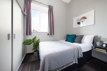 Classic Ensuite - Image 1