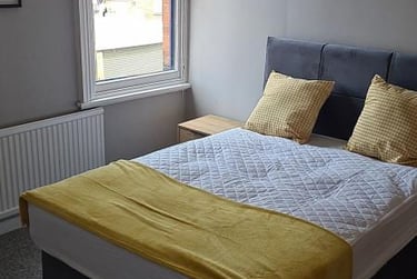 2 bed house, Newtown Street, Highfields, Leicester, LE16WJ - Image 1