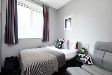 Superior Ensuite - Image 1