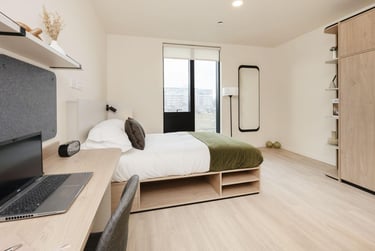 Deluxe Studio at Press House, 81-88 Beresford Street, Woolwich, London, SE186BG - Image 2