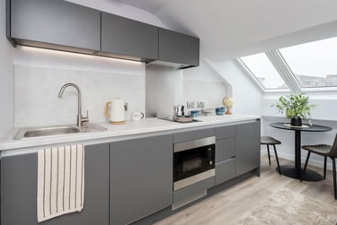 Skylight Plus Studio - Image 4