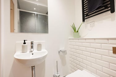 Skylight Plus Studio - Image 7