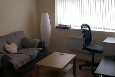 1 bed house, Queens Road, Clarendon Park, Leicester, LE23FL - Image 2