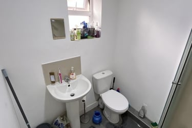 1 bed house, Queens Road, Clarendon Park, Leicester, LE23FL - Image 3