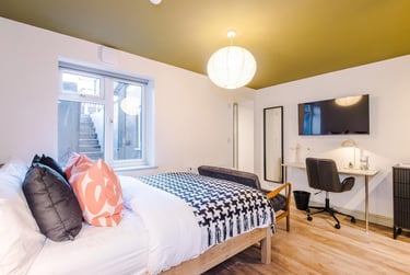 1 bed house, Consort Terrace, Hyde Park, Leeds, LS31ET - Image 2
