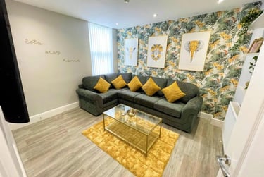 5 bed house, Connaught Road, Low Hill, Liverpool, L78RW - Image 1