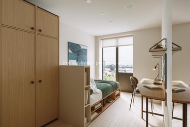 Classic Plus Ensuite at Press House, 81-88 Beresford Street, Woolwich, London, SE186BG - Image 12