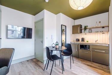 1 bed house, Consort Terrace, Hyde Park, Leeds, LS31ET - Image 5