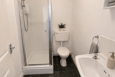 1 bed house, Churchgate, City Centre, Loughborough, LE111UD - Image 3