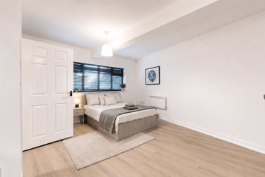 1 bed house, Market Street, City Centre, Loughborough, LE113ER - Image 1