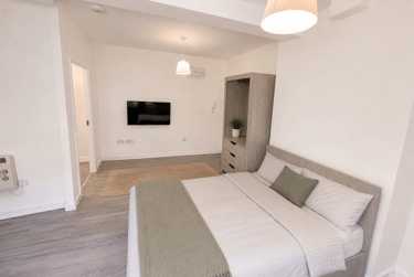 1 bed house, Market Street, City Centre, Loughborough, LE113ER - Image 2