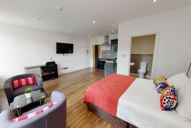 10 bed house, University Road, Highfields, Leicester, LE17RA - Image 1
