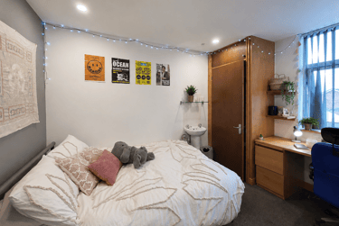 6 bed house, Cycle Road, Lenton, Nottingham, NG72DT - Image 1