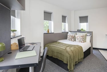 Gold Studio at Icon House, Registry Street, City Centre, Stoke, ST41JP - Image 1