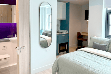 Inter-Linked Studio at Willen House, Bath Street, Islington, London, EC1V9DX - Image 1