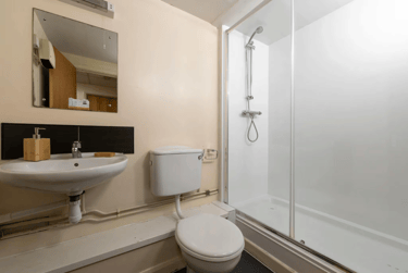 Bronze Non Ensuite at Hotwells House, 192-216 Hotwell Road, Clifton, Bristol, BS84UR - Image 12