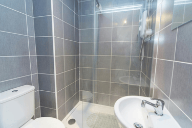 Gold Non Ensuite at Castle Gate, 33-44 Castle Gate, City Centre, Nottingham, NG17AT - Image 9